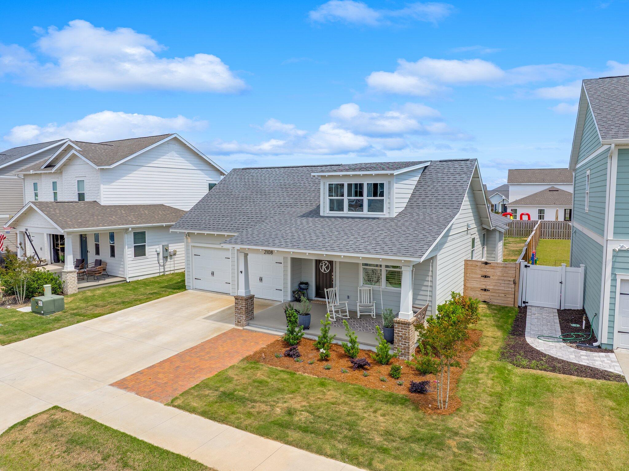 SWEET BAY - Residential