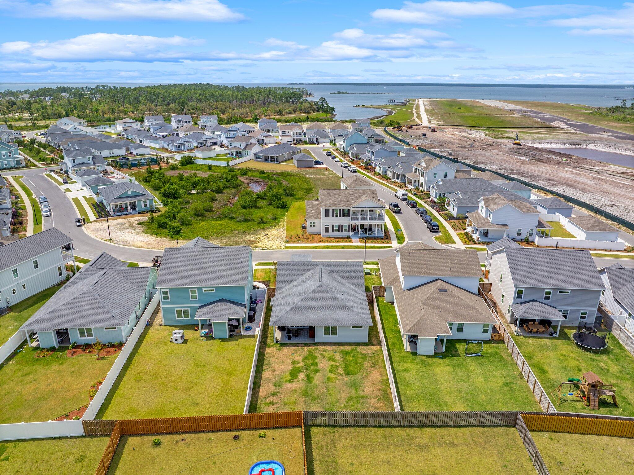 SWEET BAY - Residential