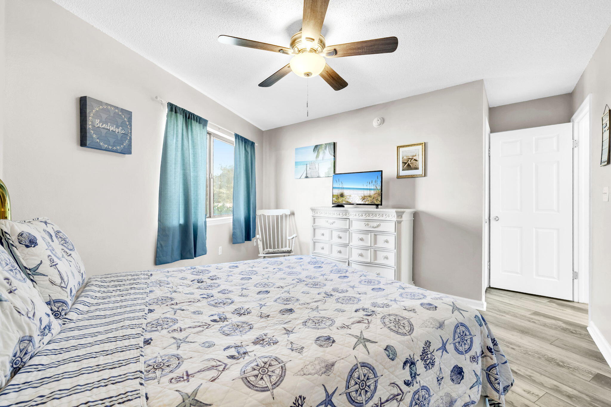CRYSTAL VILLAGE 2 CONDO PH 4 - Residential