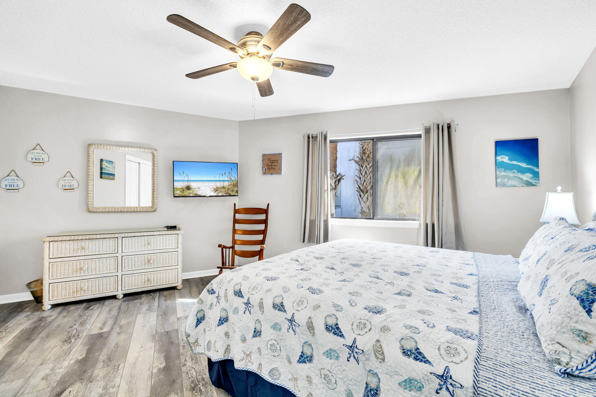 CRYSTAL VILLAGE 2 CONDO PH 4 - Residential