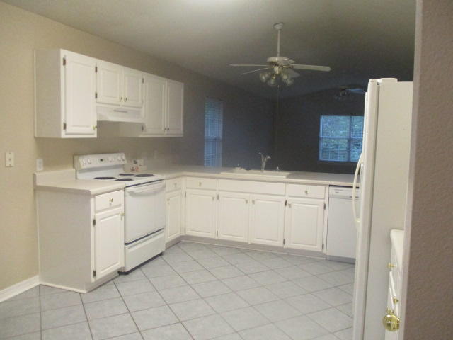 WATERFORD ESTATES S/D - Residential Lease