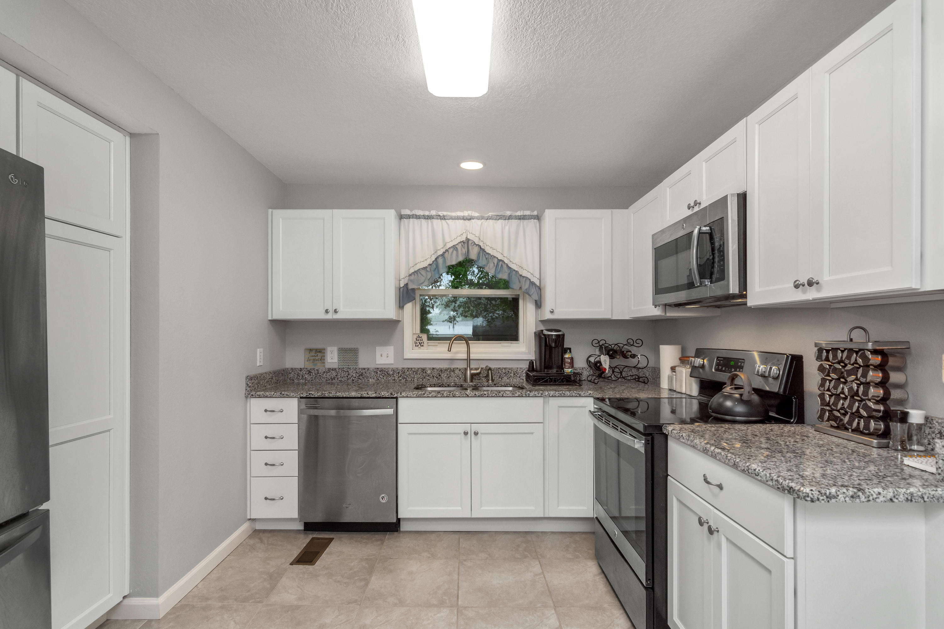 BEL-AIR S/D - Residential