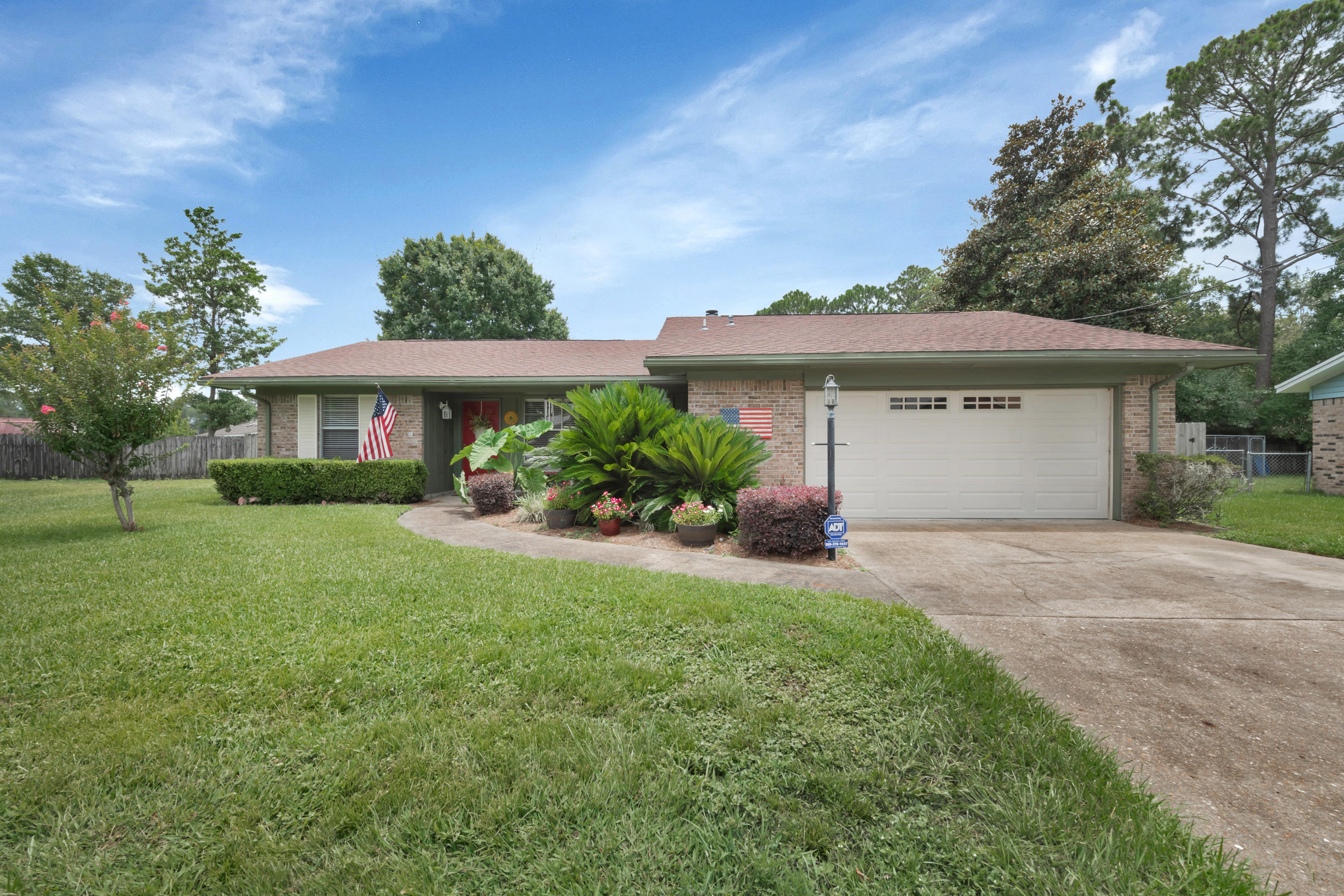 TANGLEWOOD S/D 1ST ADDN - Residential