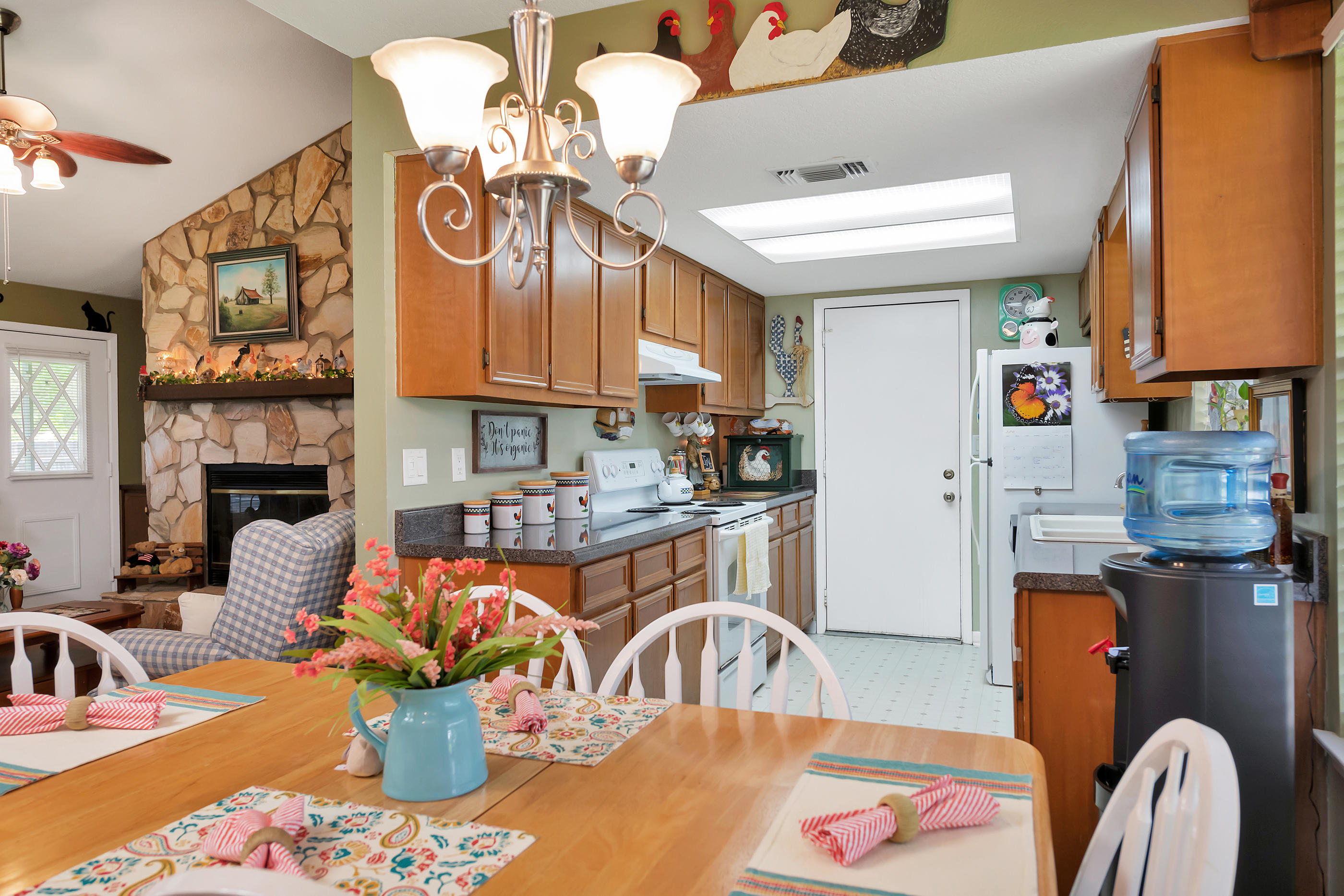 TANGLEWOOD S/D 1ST ADDN - Residential