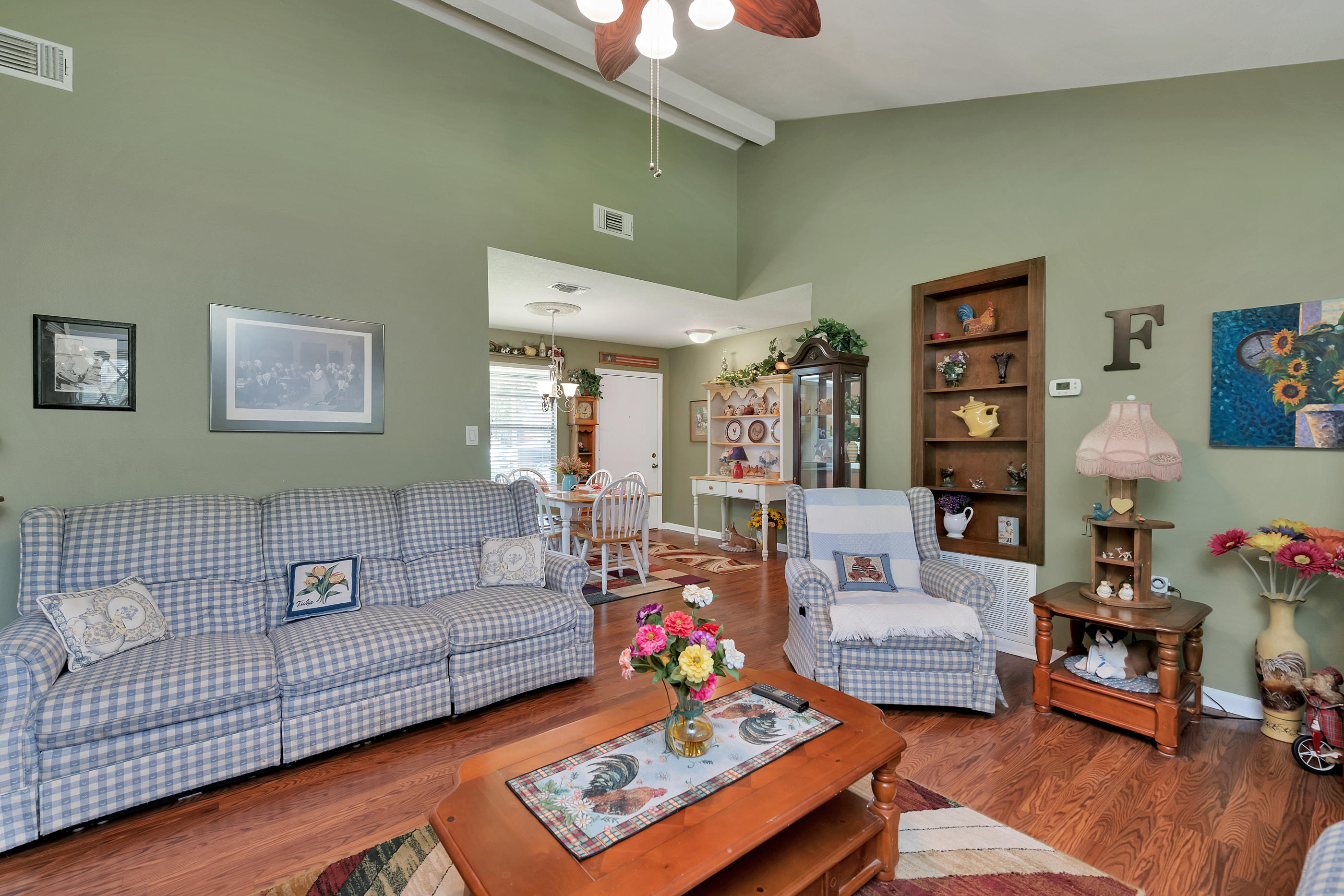 TANGLEWOOD S/D 1ST ADDN - Residential