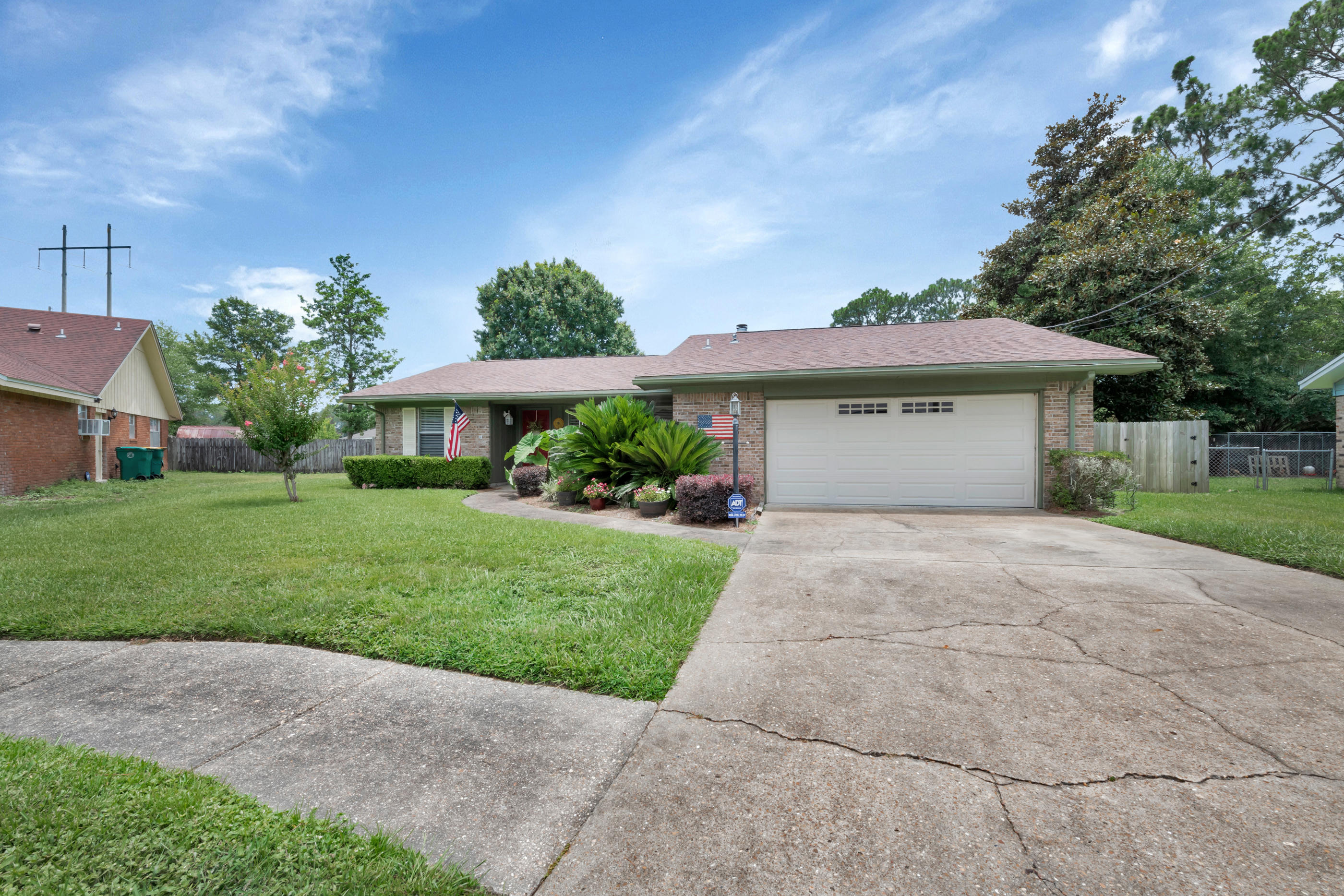 TANGLEWOOD S/D 1ST ADDN - Residential