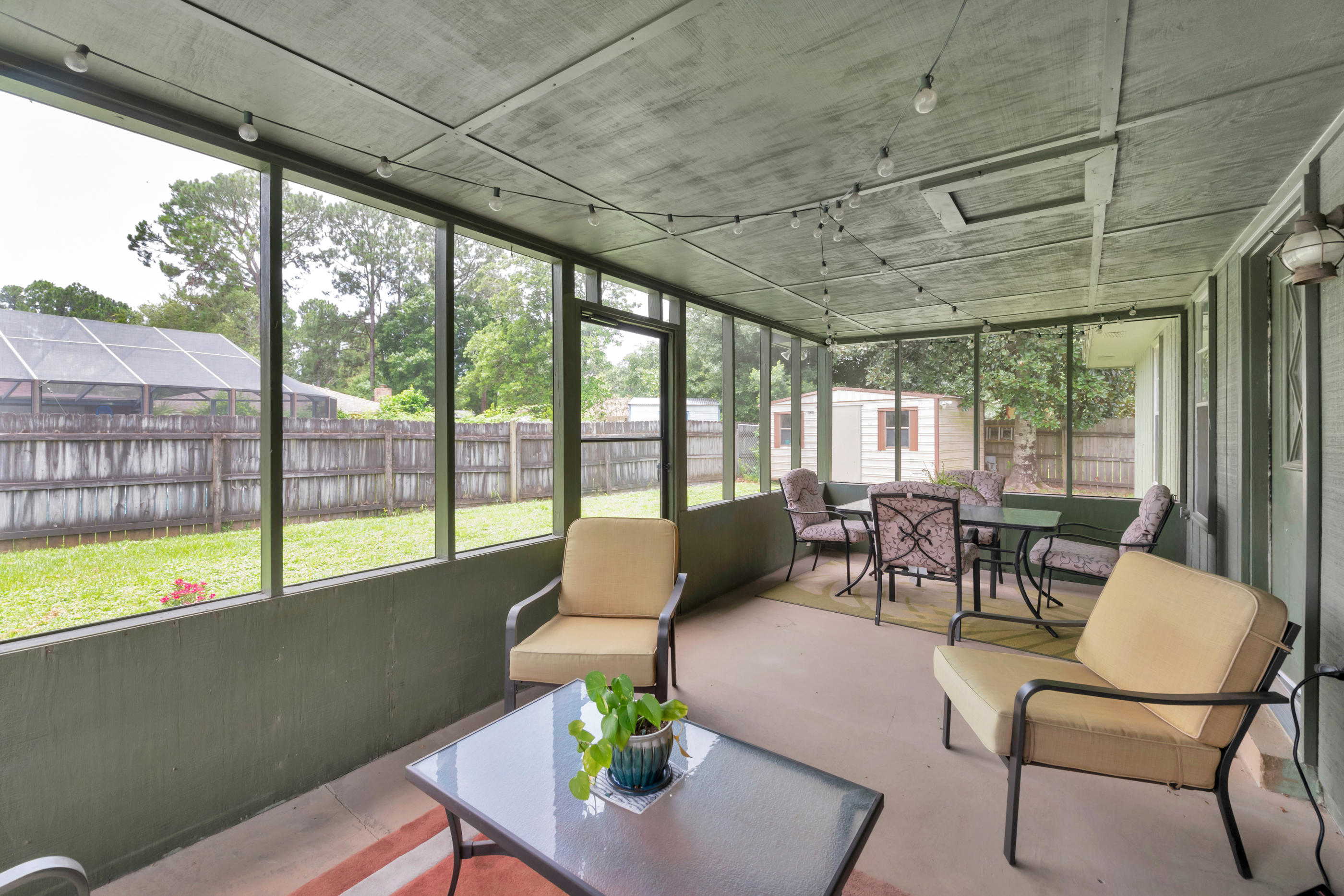 TANGLEWOOD S/D 1ST ADDN - Residential