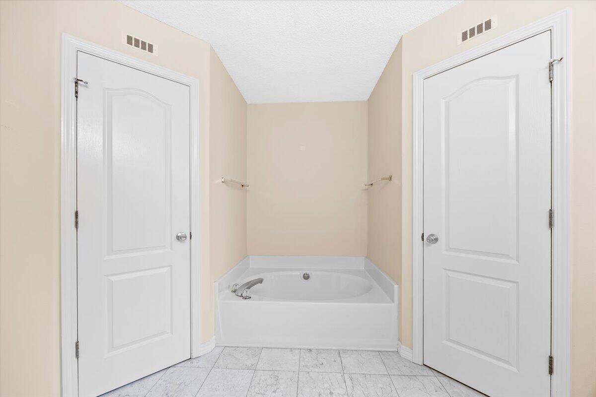 VILLA DANIELLE 1ST ADDN - Residential