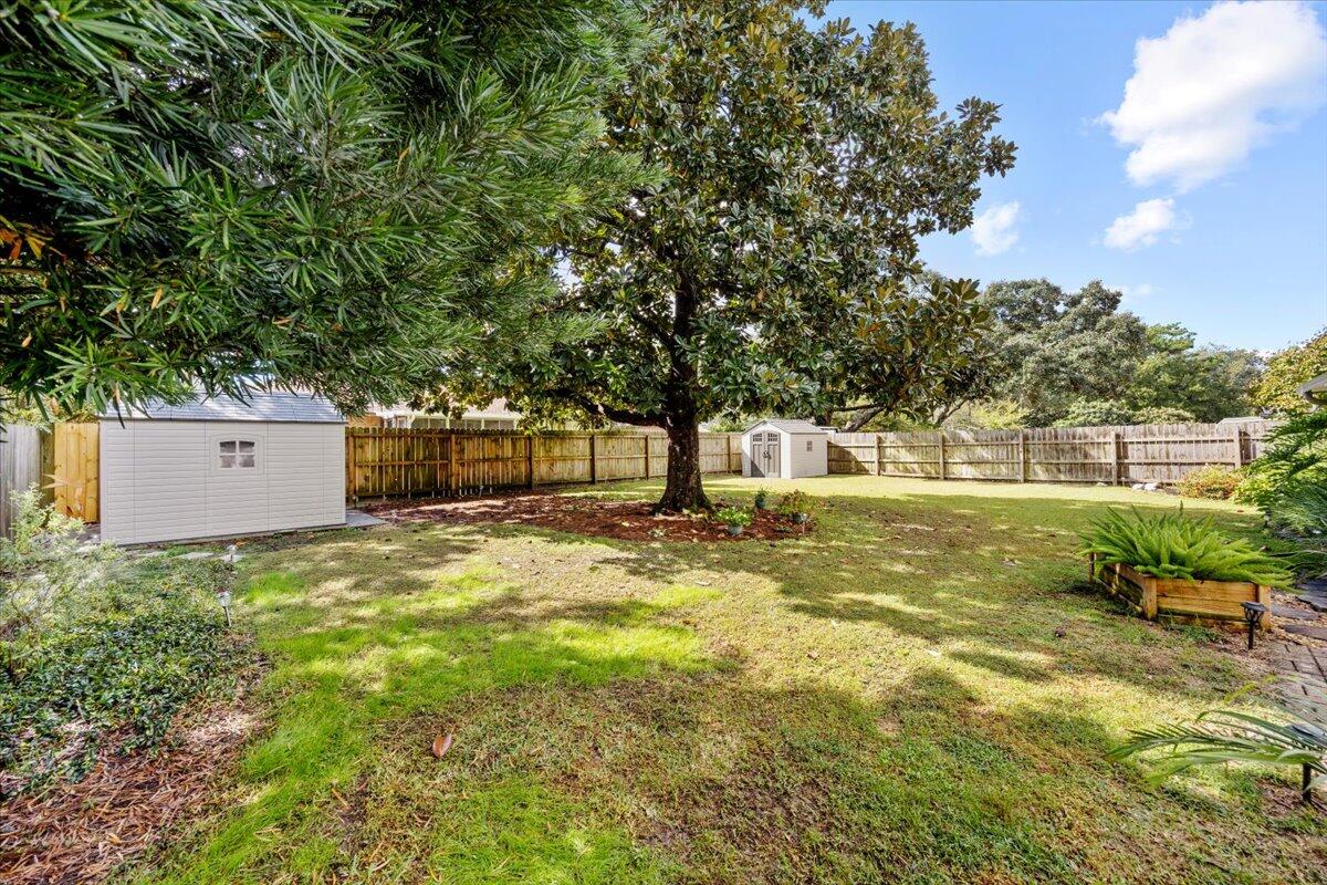 VILLA DANIELLE 1ST ADDN - Residential