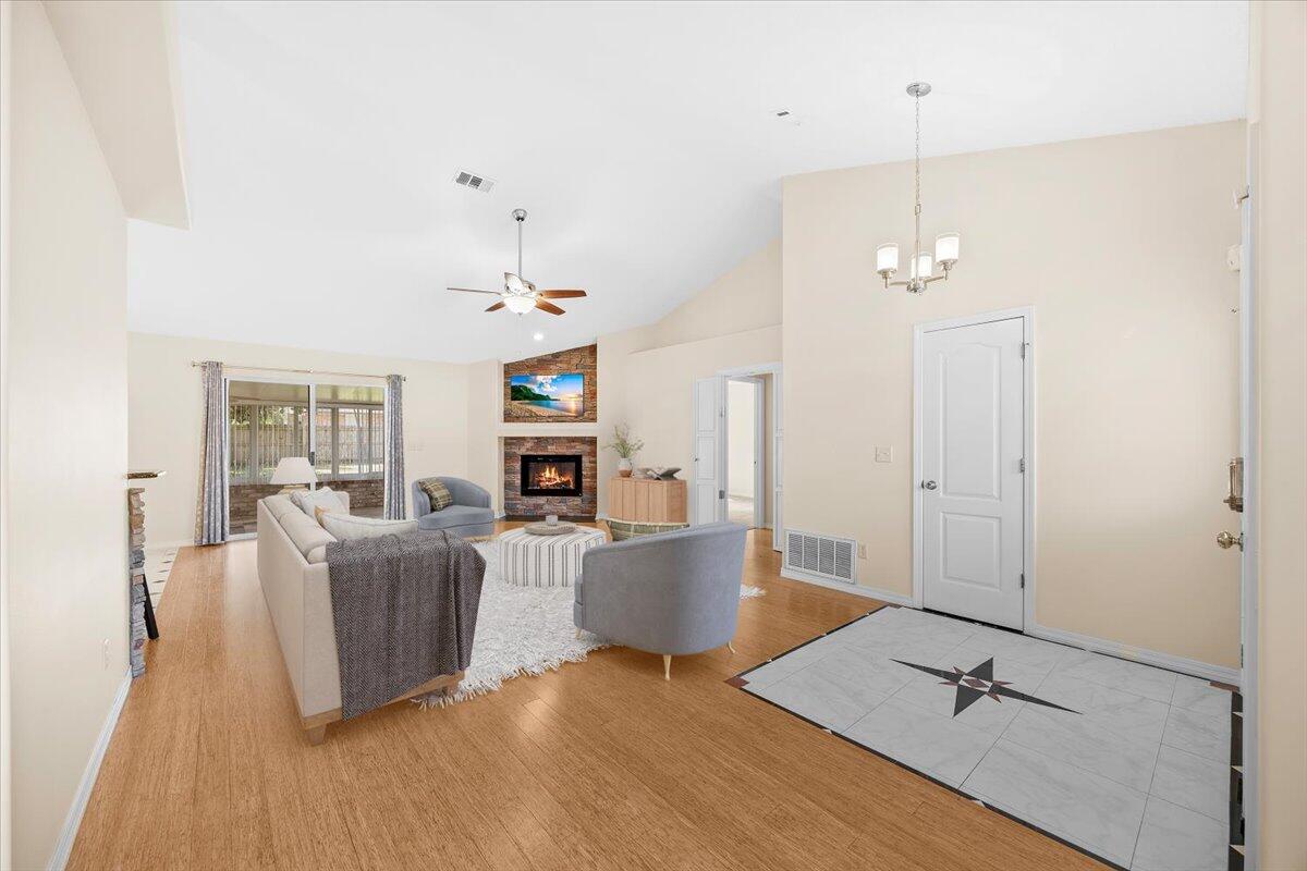 VILLA DANIELLE 1ST ADDN - Residential