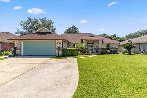 Photo of 7807 Lola Circle, Navarre, FL 32566 (MLS # 985011) Photo of 7807 Lola Circle, Navarre, FL 32566 (MLS # 985011)