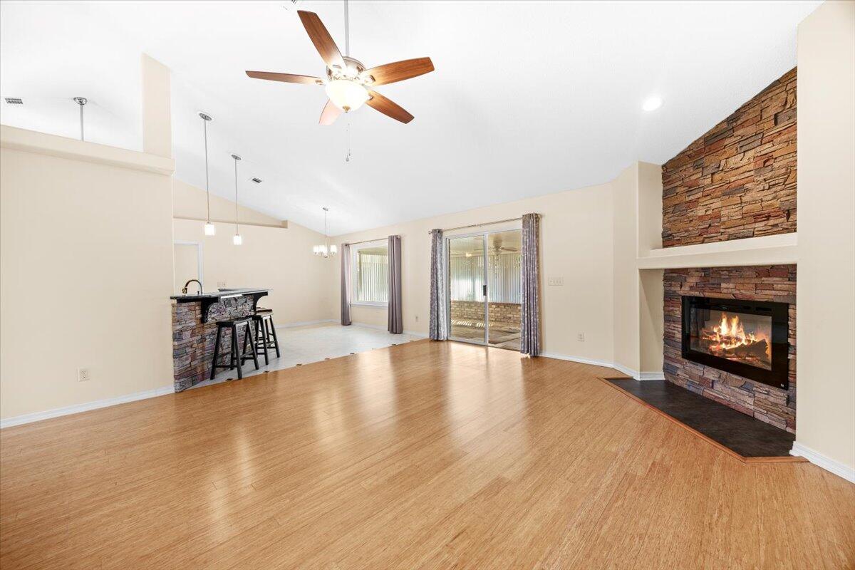 VILLA DANIELLE 1ST ADDN - Residential