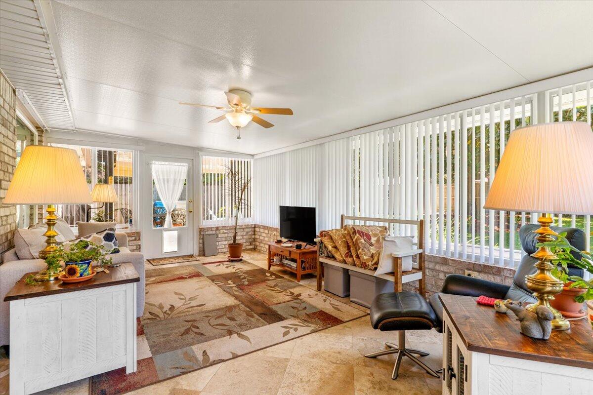 VILLA DANIELLE 1ST ADDN - Residential