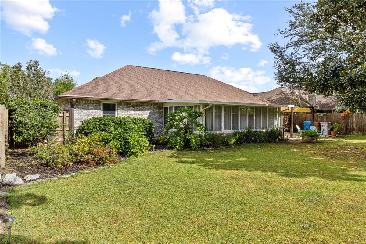 VILLA DANIELLE 1ST ADDN - Residential