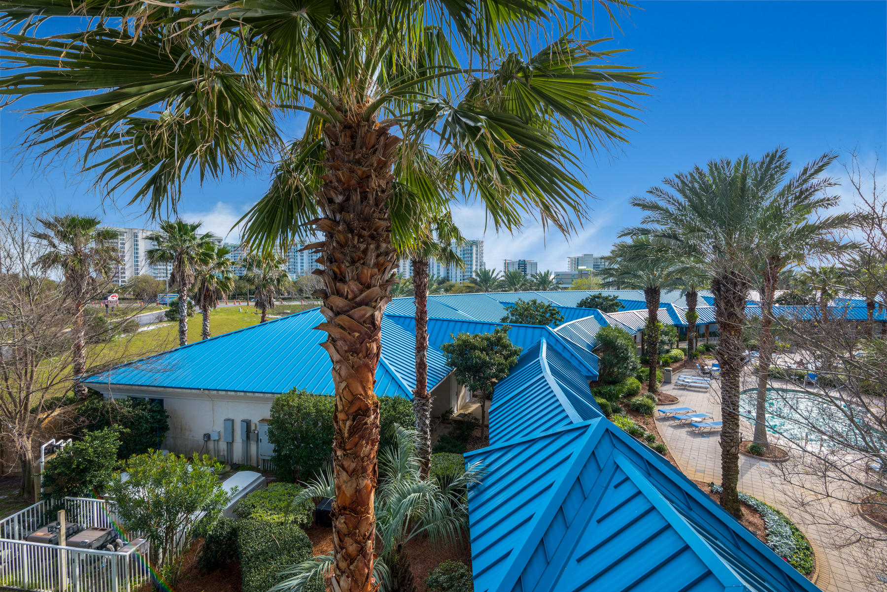 THE PALMS OF DESTIN - Residential