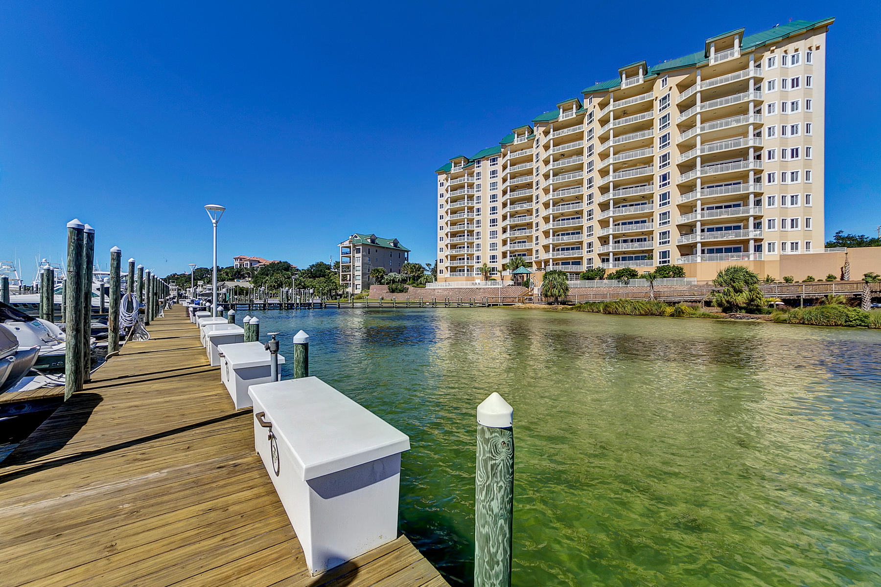 GRAND HARBOR - Residential