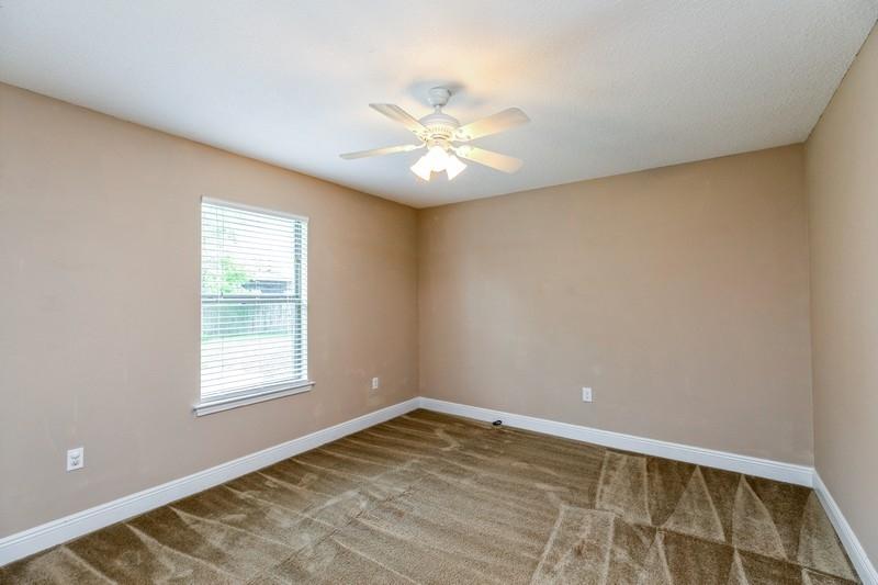 SILVER SPRINGS EST - Residential