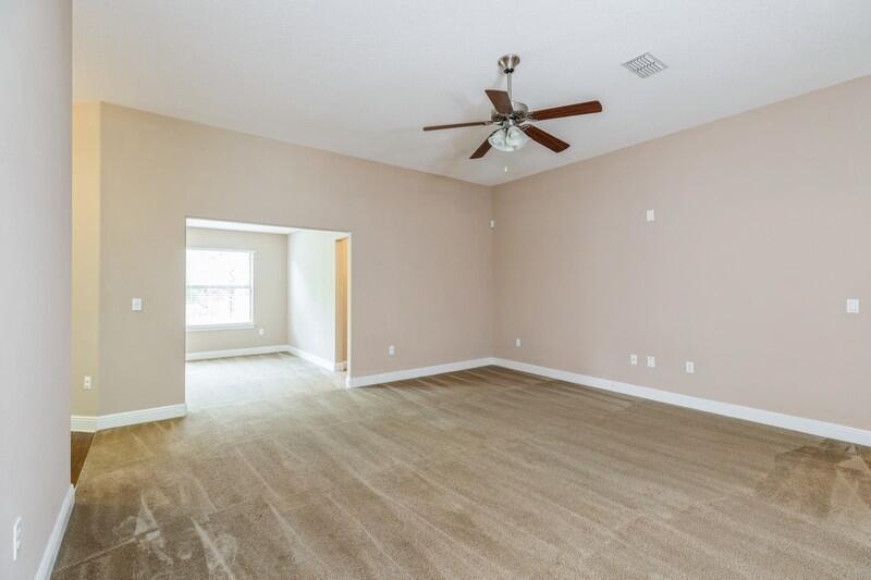 SILVER SPRINGS EST - Residential