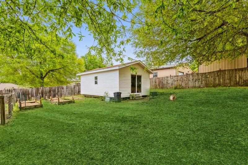 SILVER SPRINGS EST - Residential