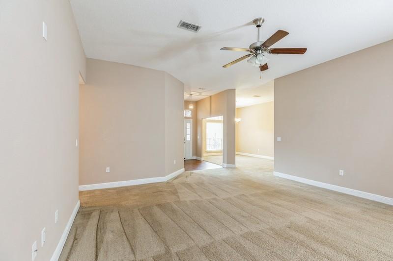 SILVER SPRINGS EST - Residential