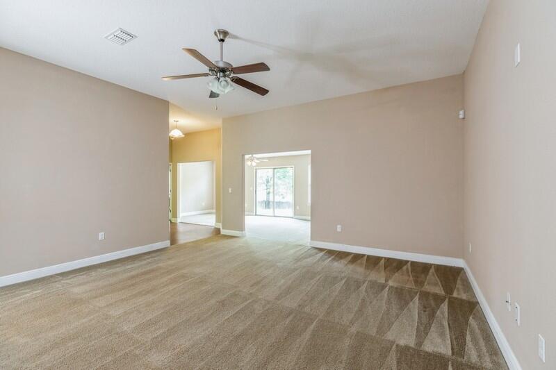 SILVER SPRINGS EST - Residential