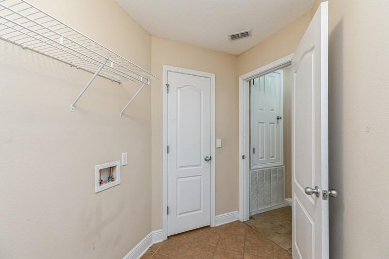 SILVER SPRINGS EST - Residential