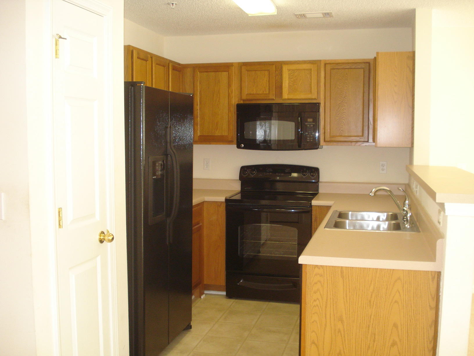 ROLLING PINES - Residential