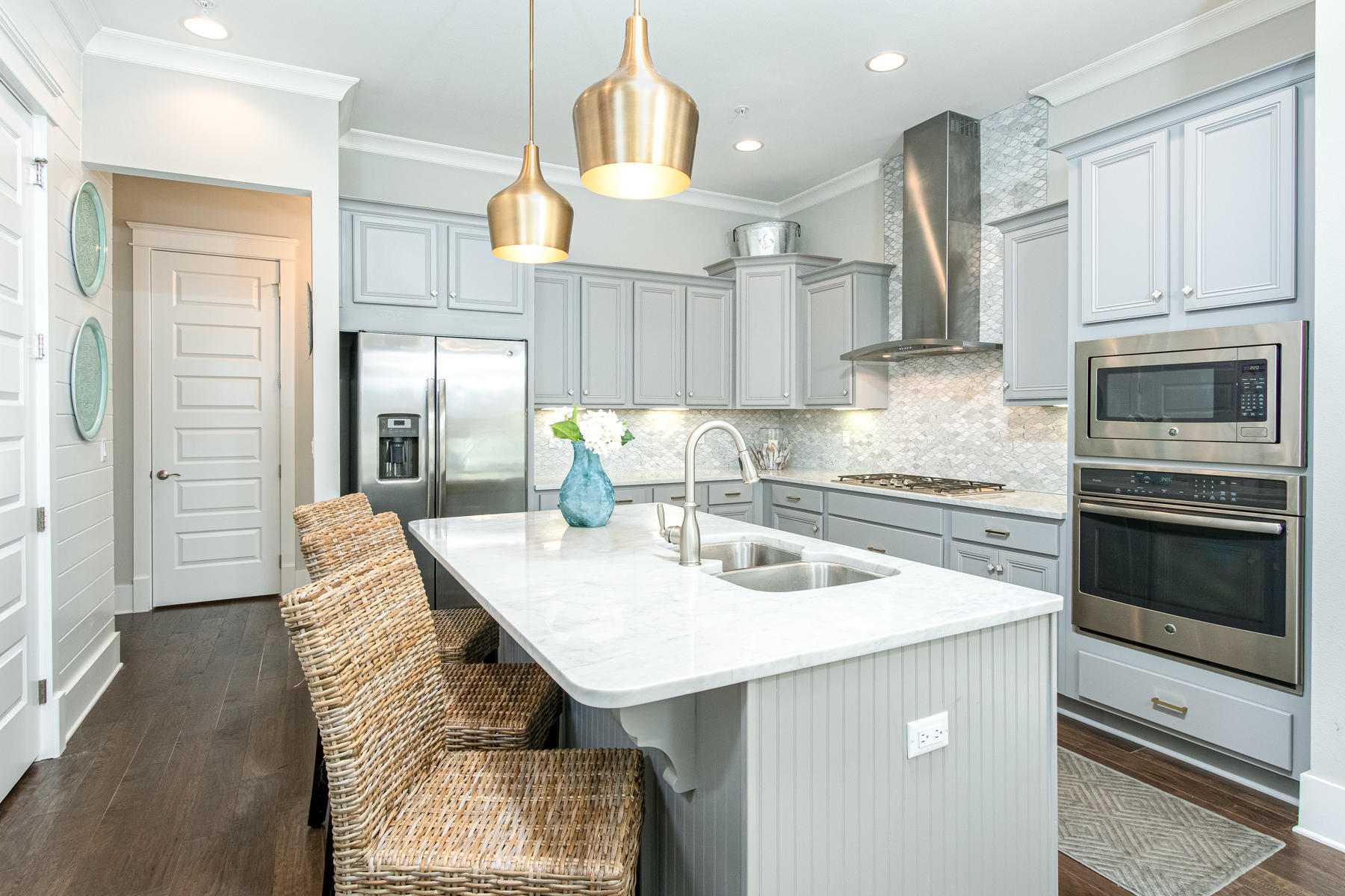 HIGHLAND PARKS - Residential