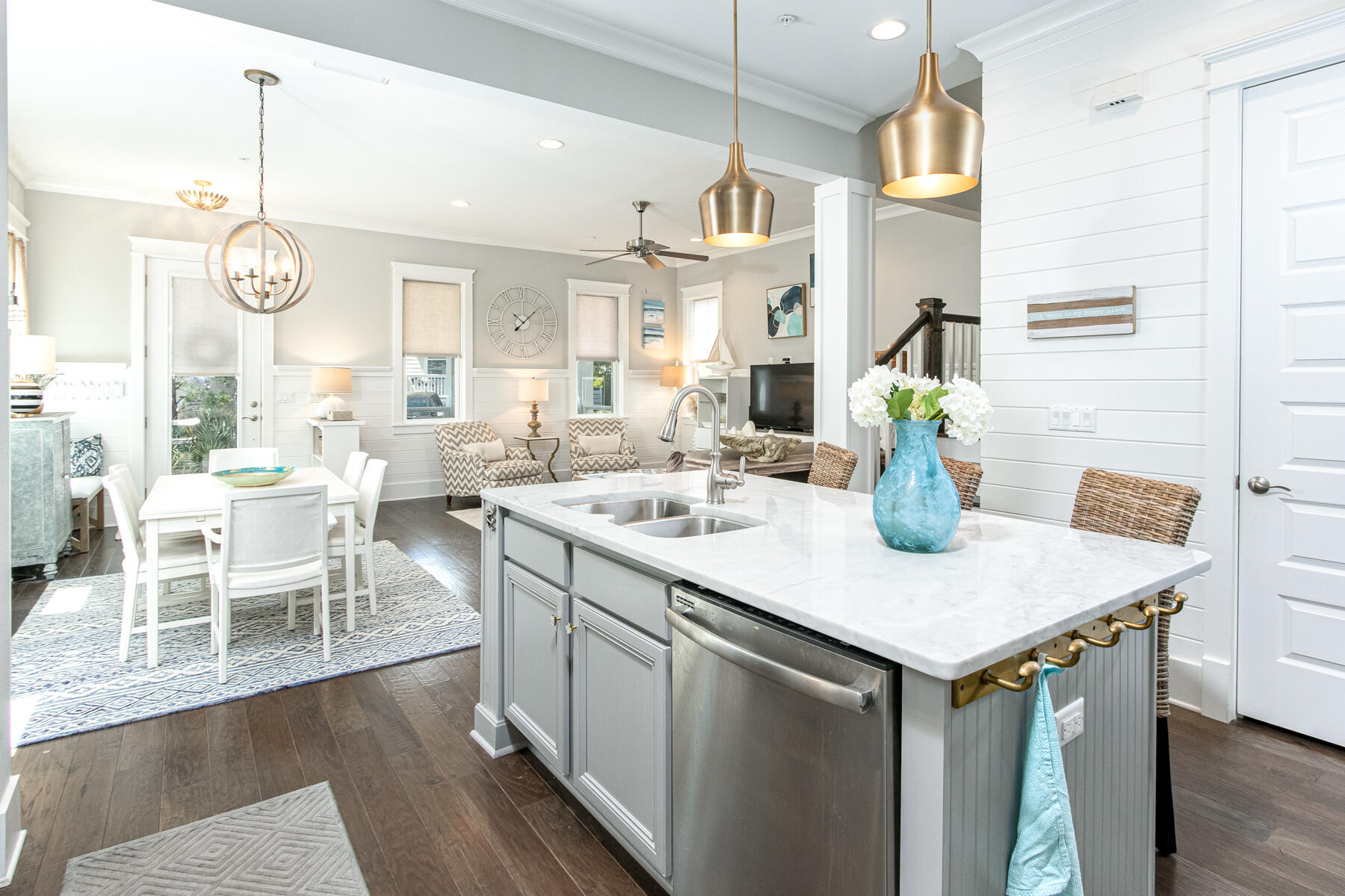 HIGHLAND PARKS - Residential