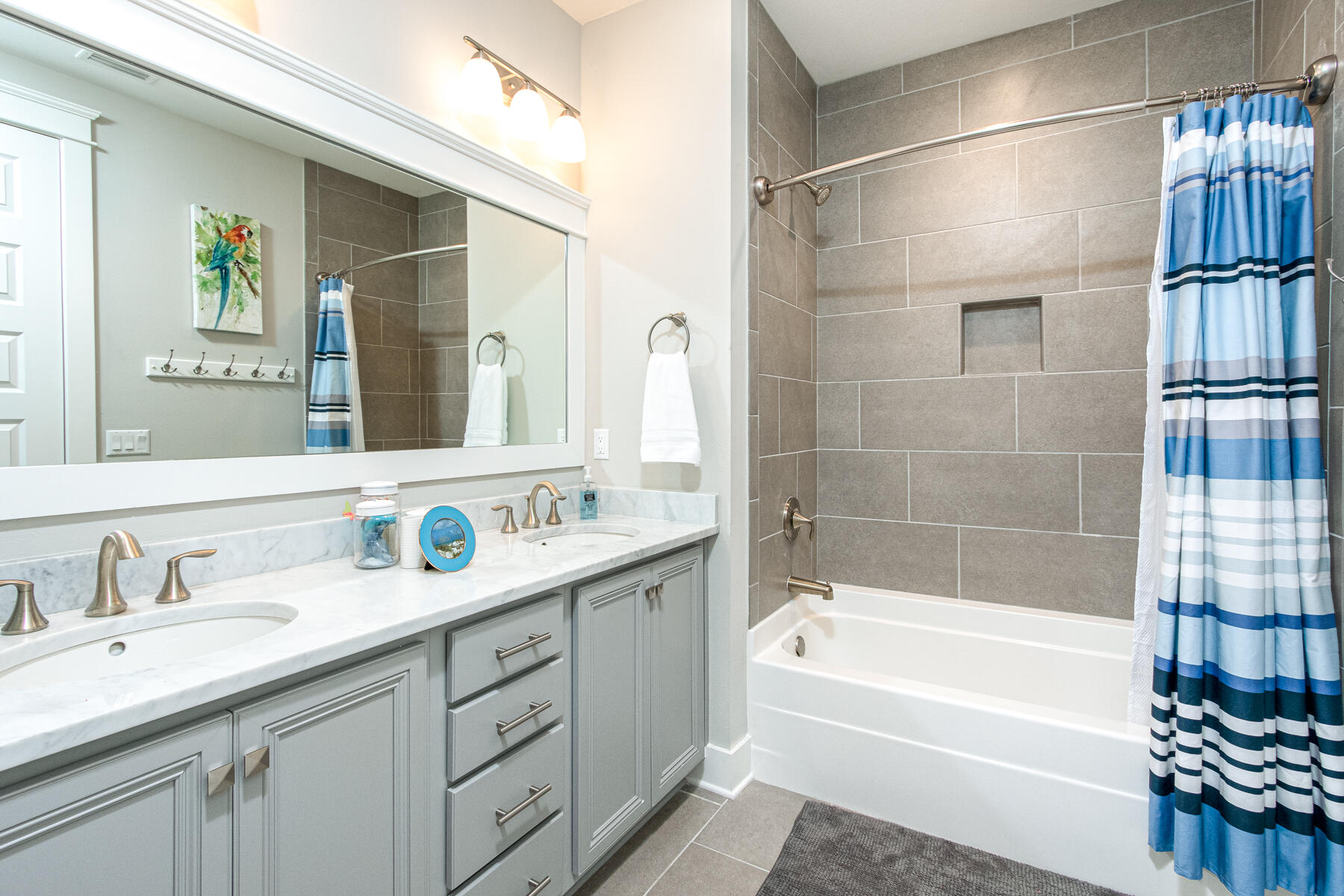 HIGHLAND PARKS - Residential