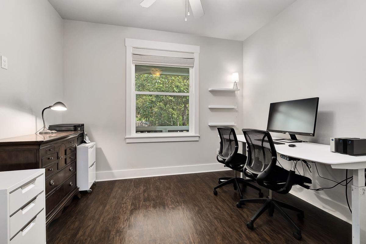 MAGNOLIA BEACH - Residential