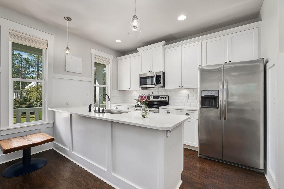 MAGNOLIA BEACH - Residential