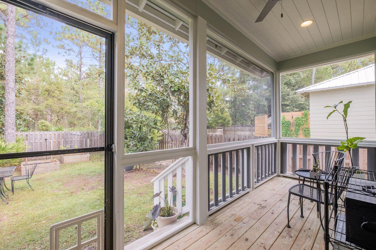 MAGNOLIA BEACH - Residential