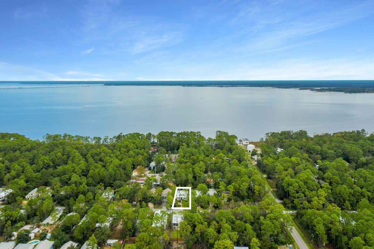 MAGNOLIA BEACH - Residential