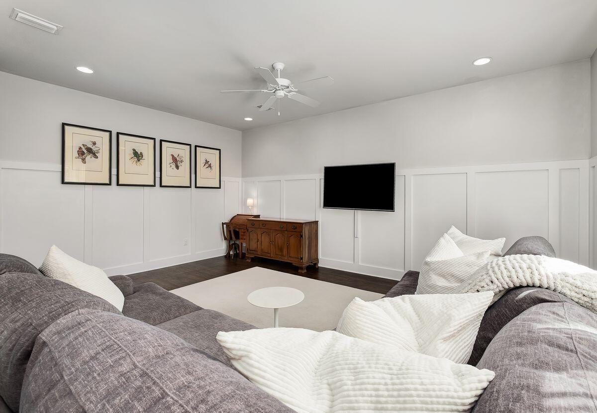 MAGNOLIA BEACH - Residential