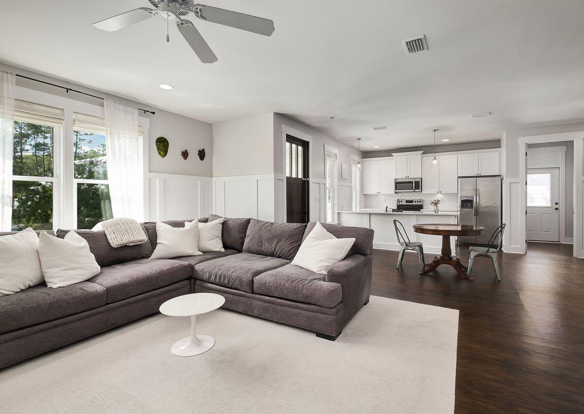 MAGNOLIA BEACH - Residential