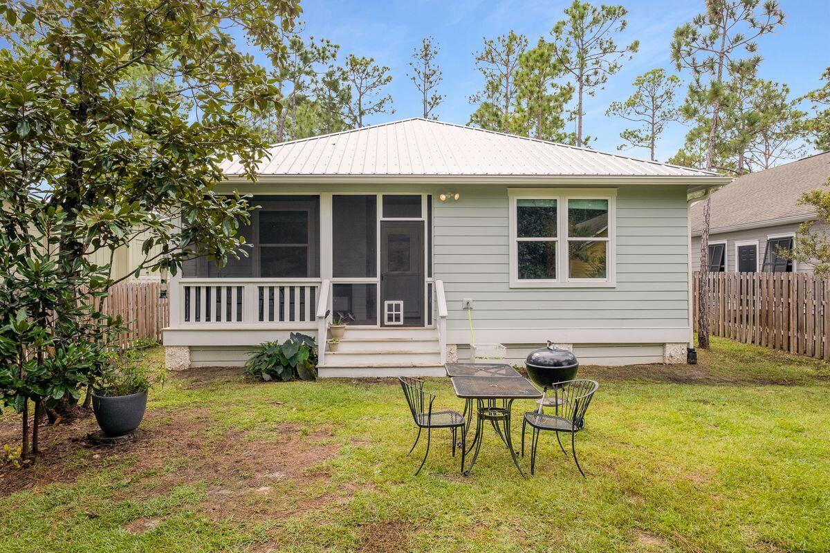 MAGNOLIA BEACH - Residential