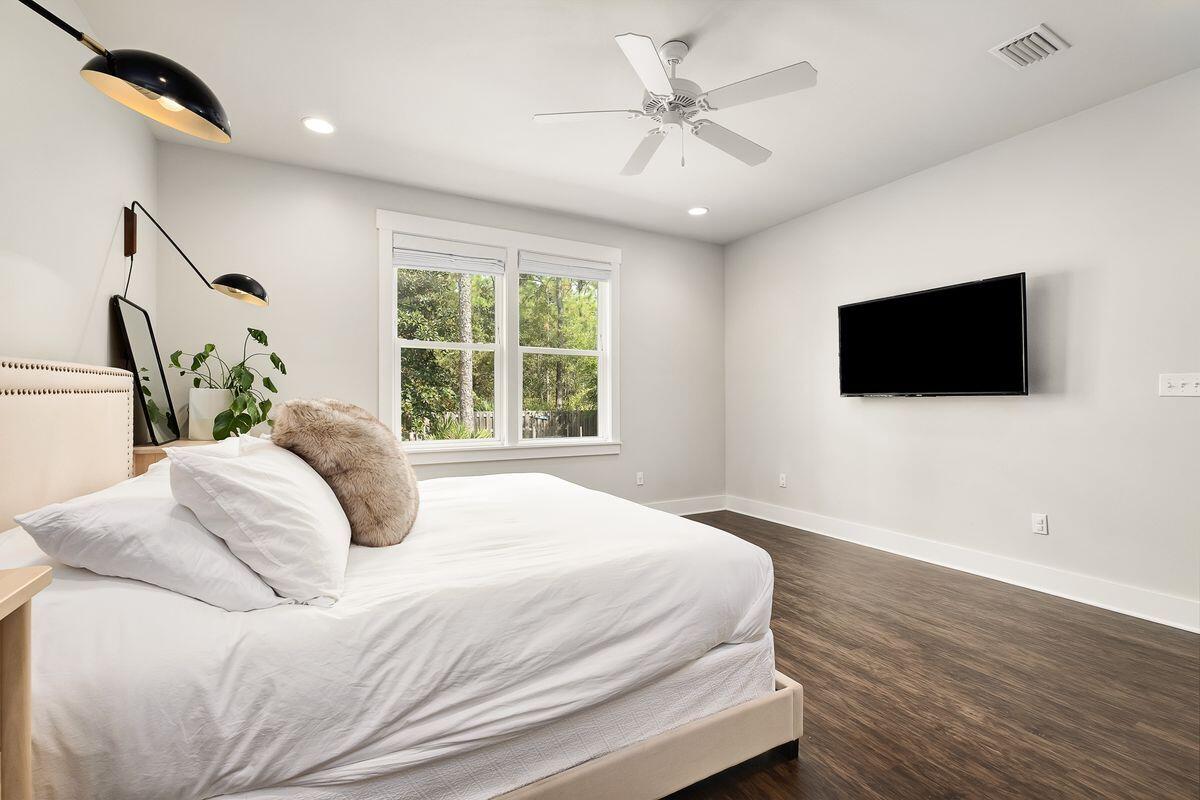 MAGNOLIA BEACH - Residential