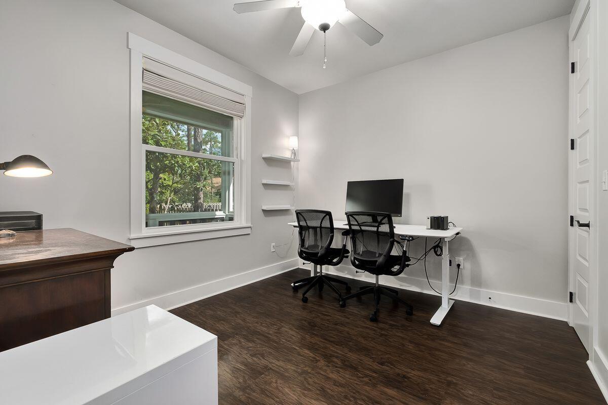 MAGNOLIA BEACH - Residential