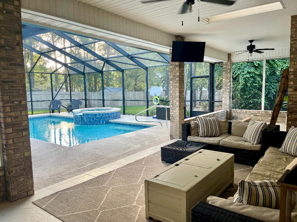 ROCKY BAYOU ESTATES 08B - Residential