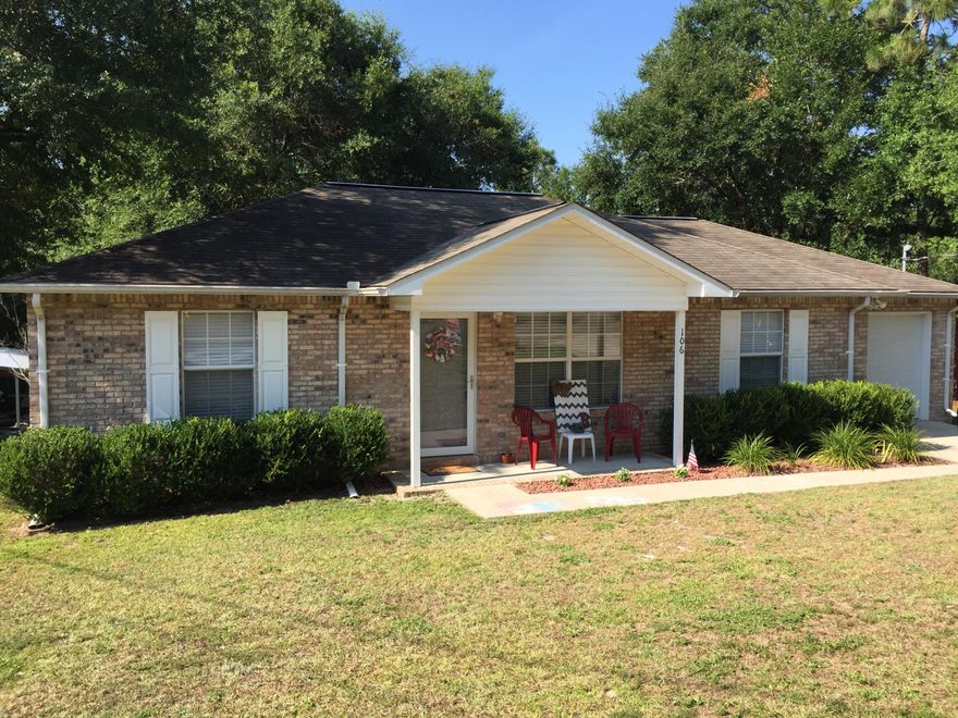 Cute 3/2 home in the center of Crestview.Owner has upgraded all counters to granite. Home is being entered but was sold before coming on the market. A/C replaced in 2010.
