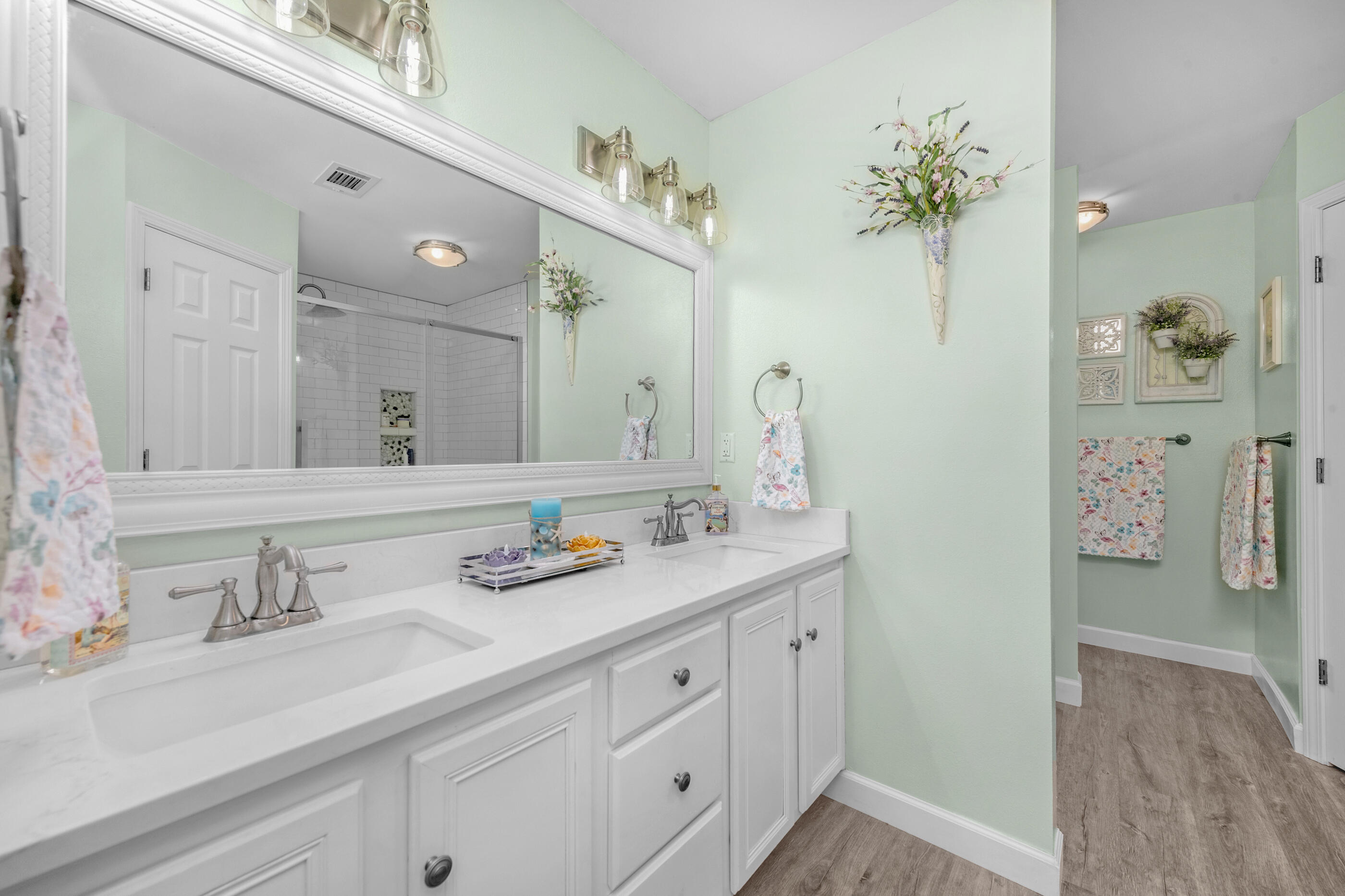 SHADOW OAK S/D - Residential