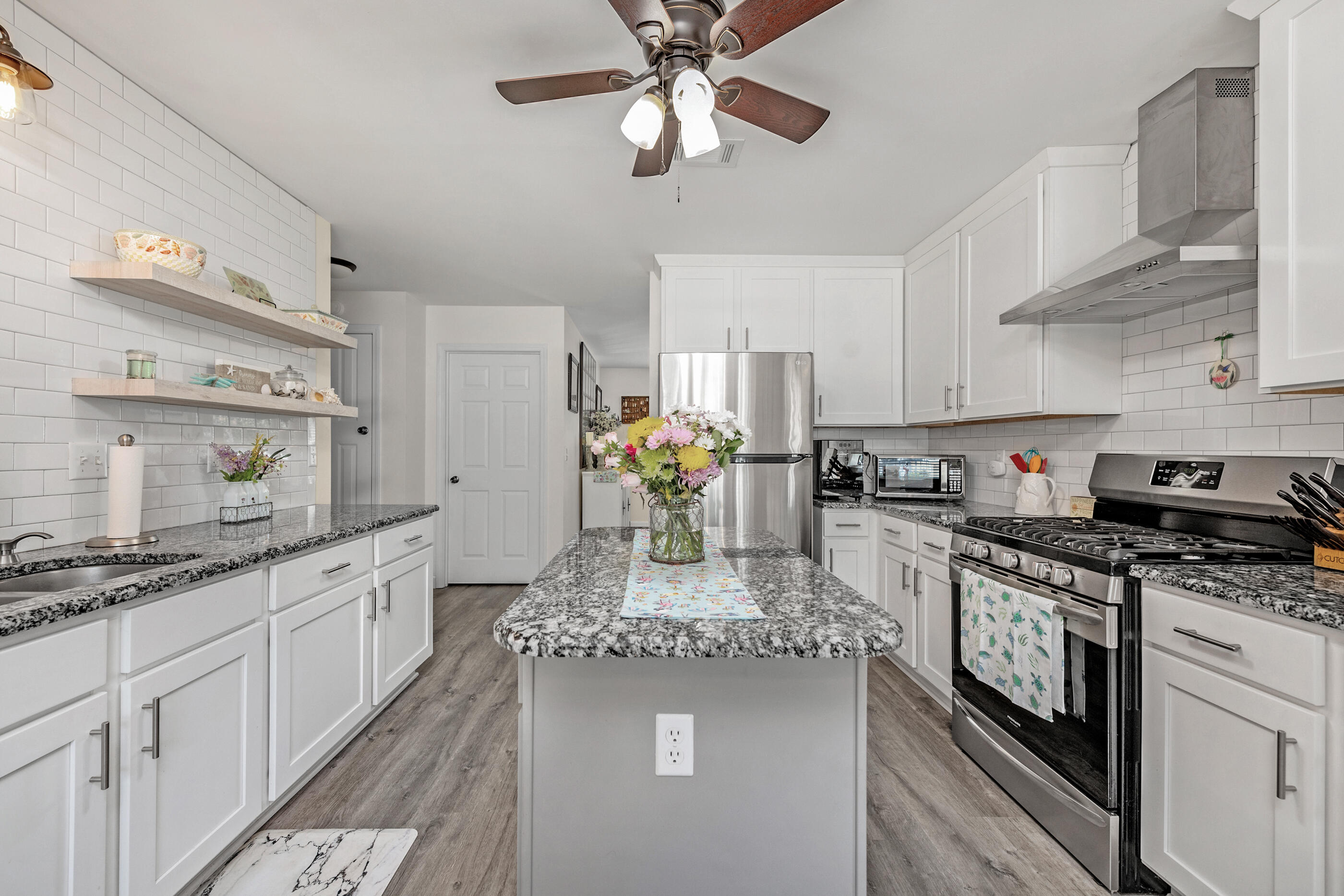 SHADOW OAK S/D - Residential