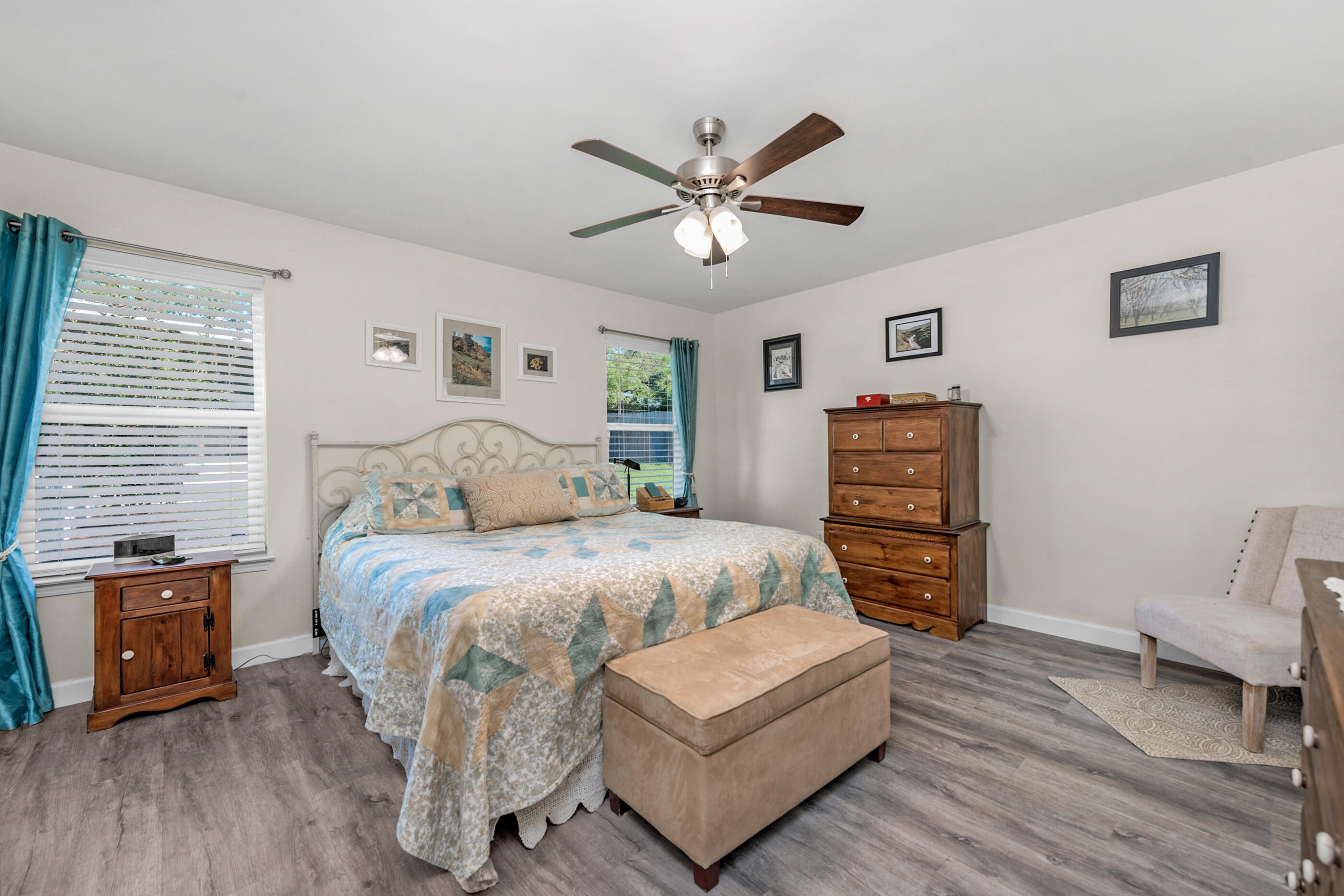 SHADOW OAK S/D - Residential