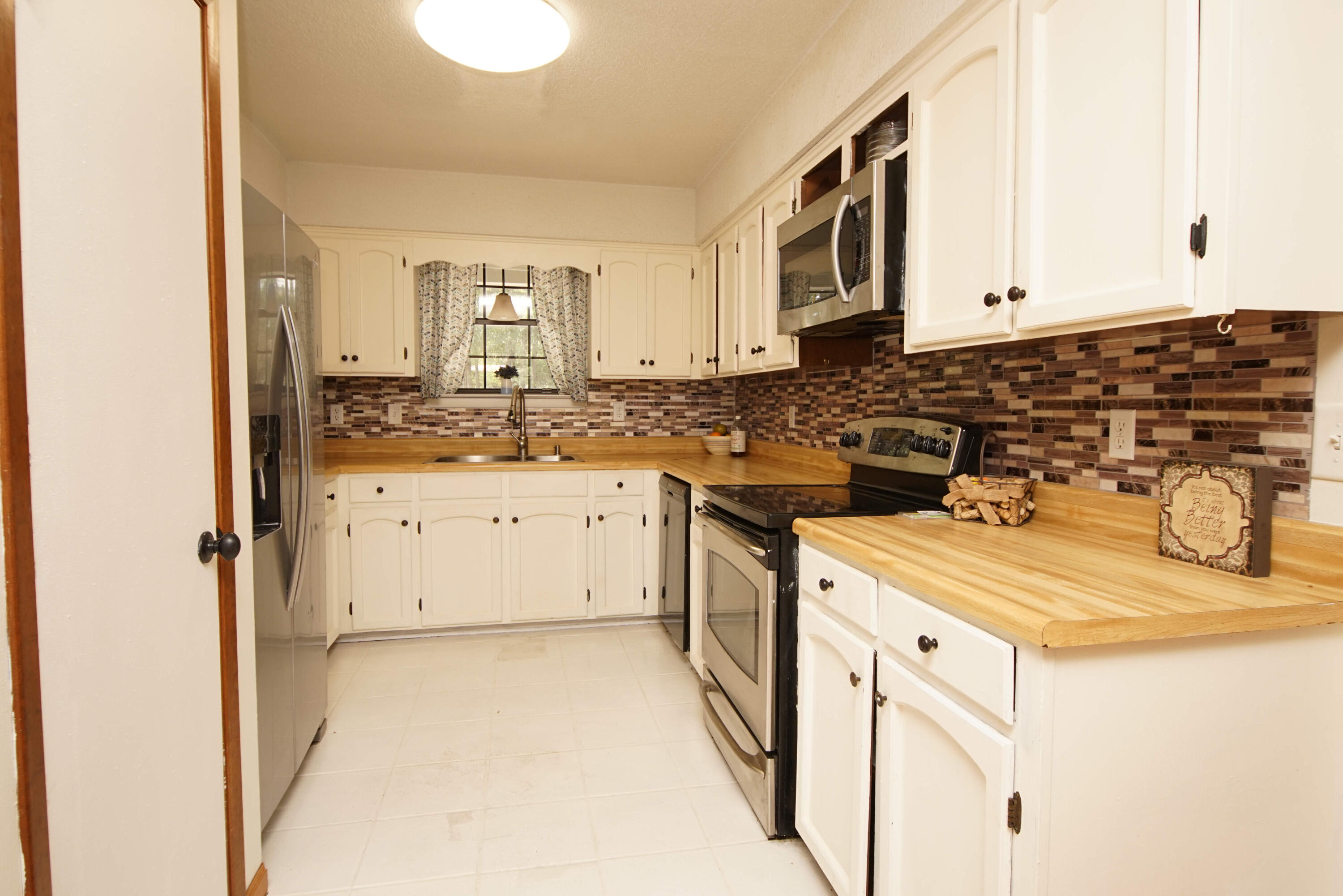 Crestview suburb - Residential