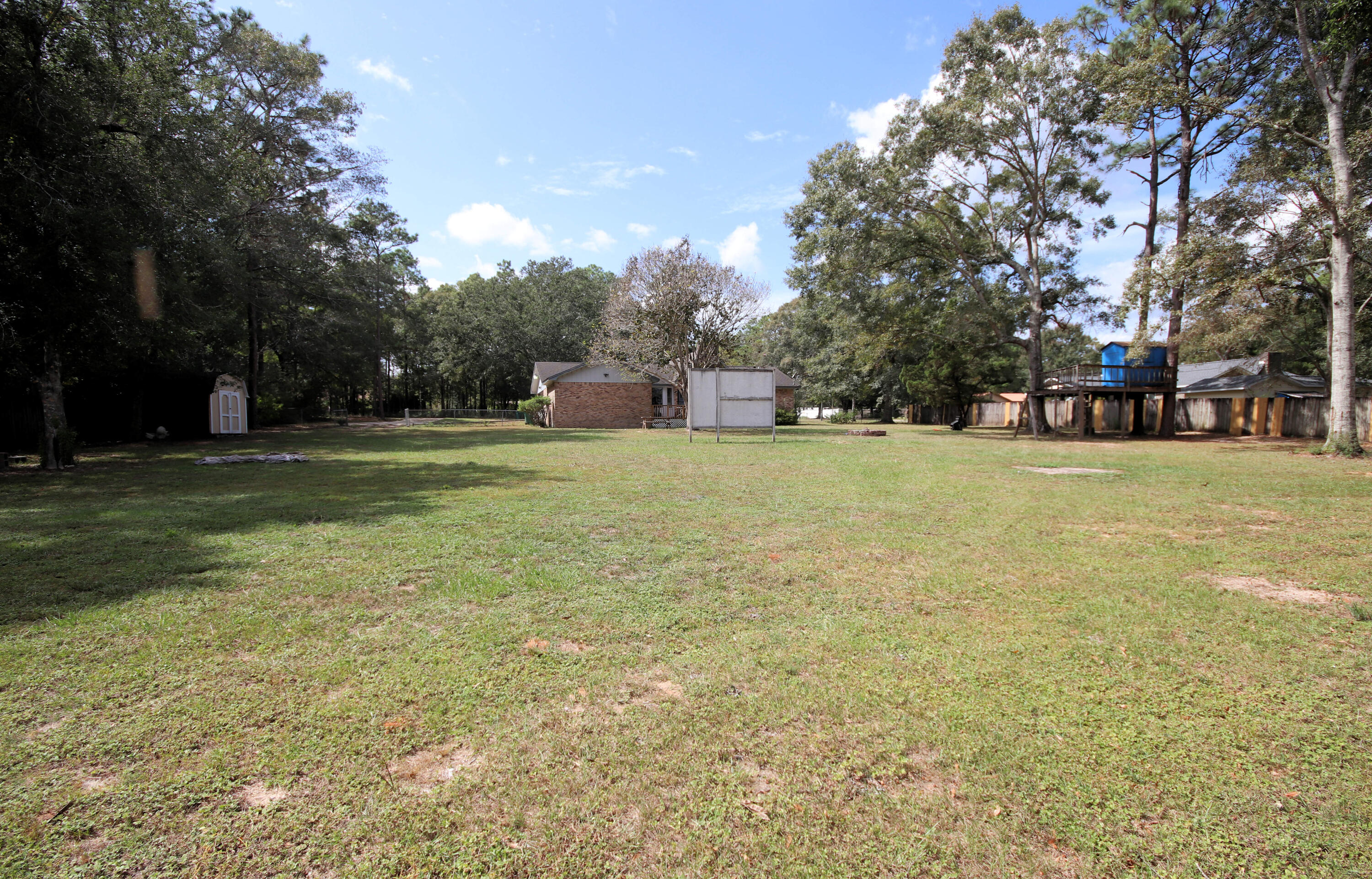 Crestview suburb - Residential