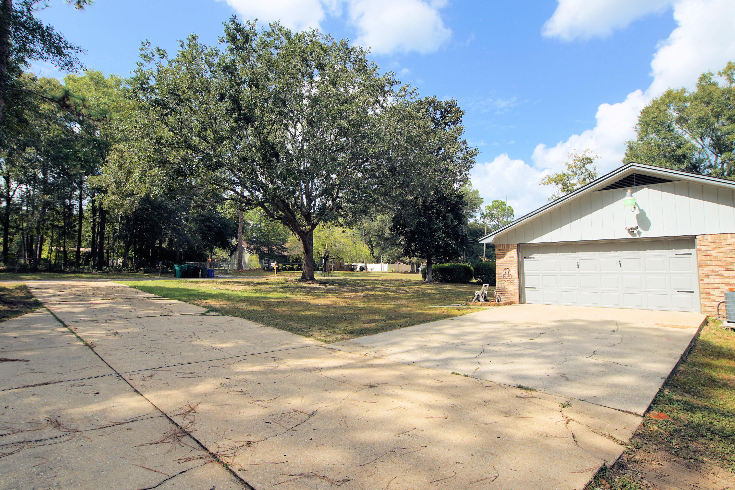 Crestview suburb - Residential