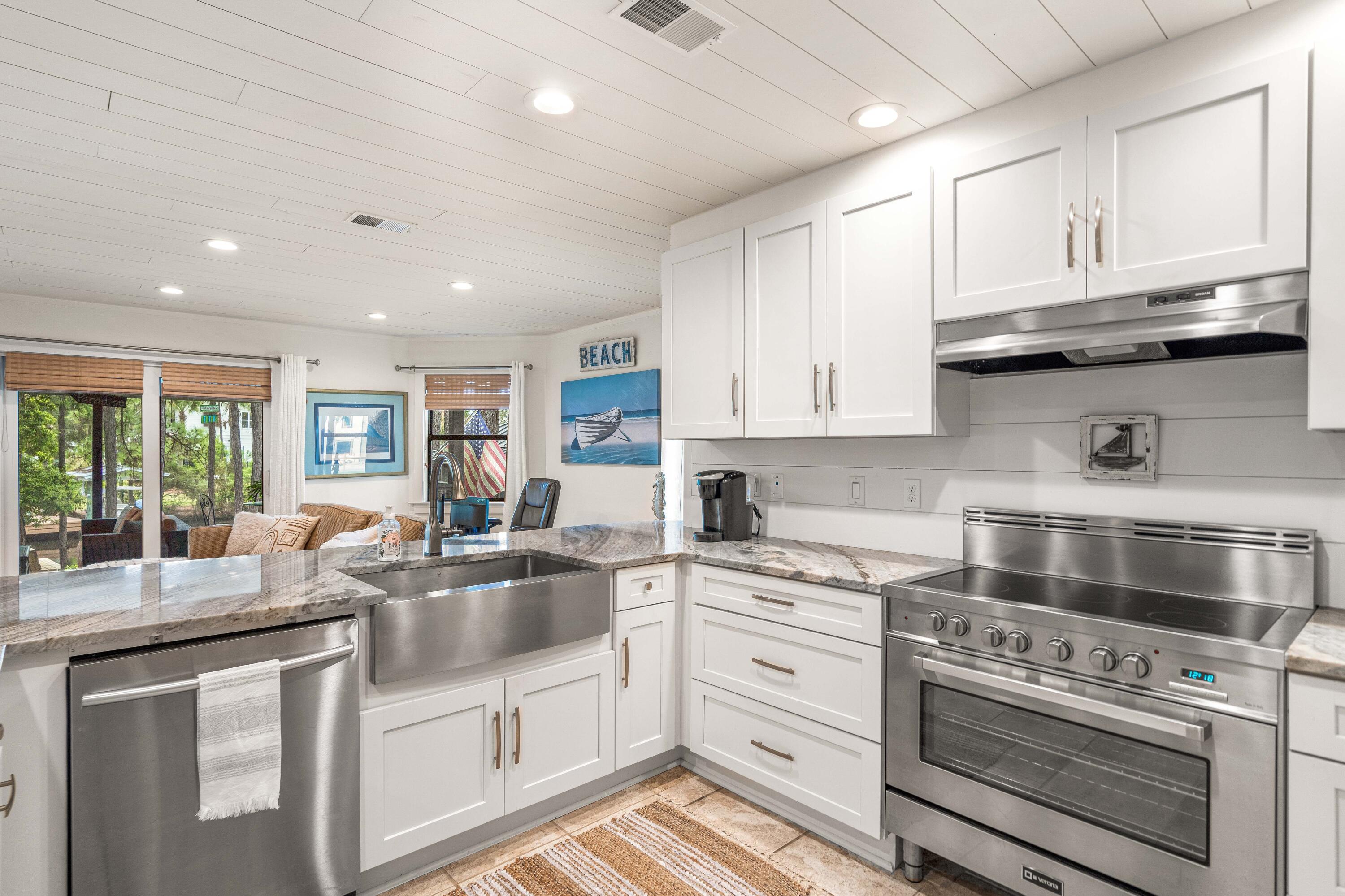 LAKEWOOD OF SEAGROVE BEACH - Residential