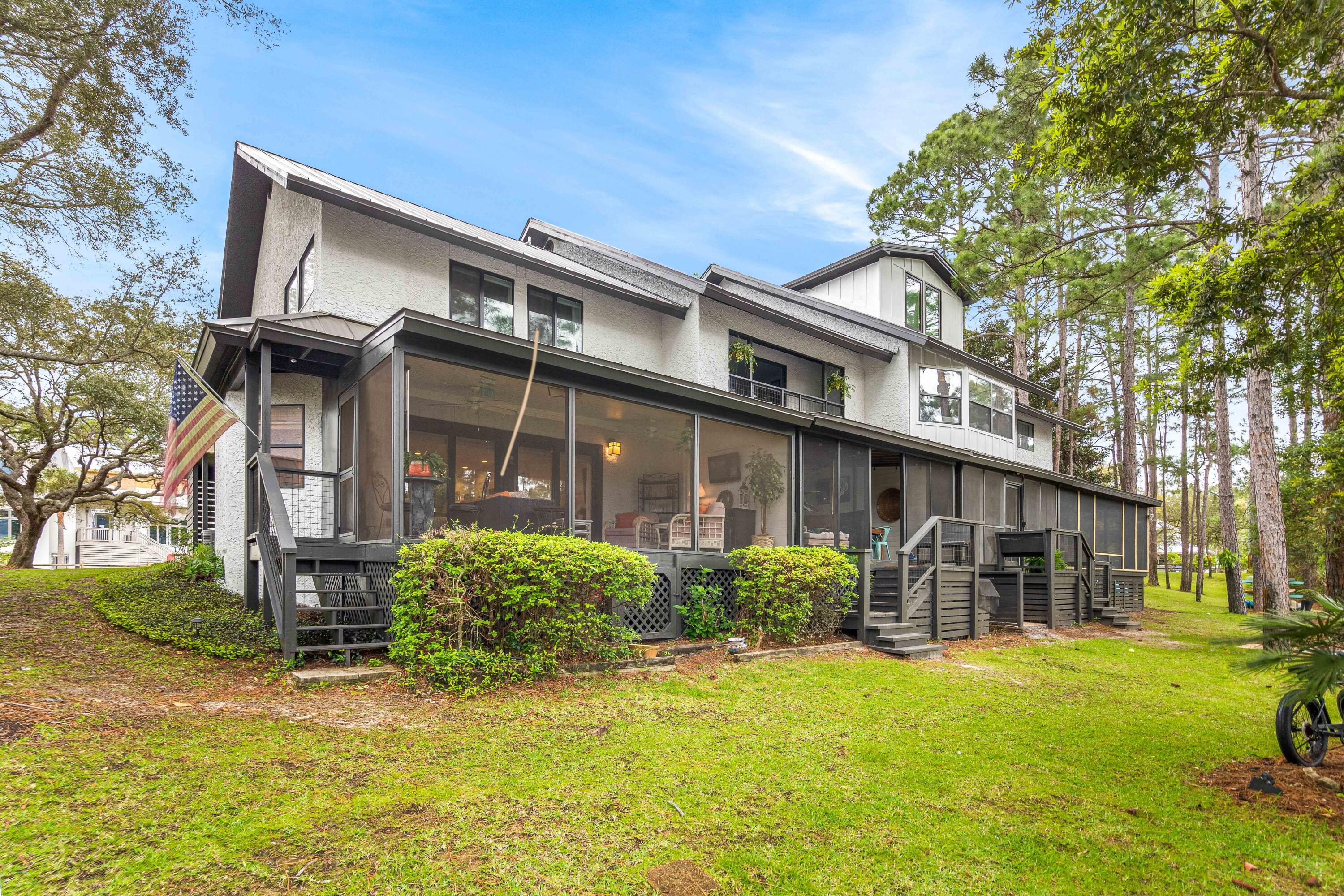 LAKEWOOD OF SEAGROVE BEACH - Residential