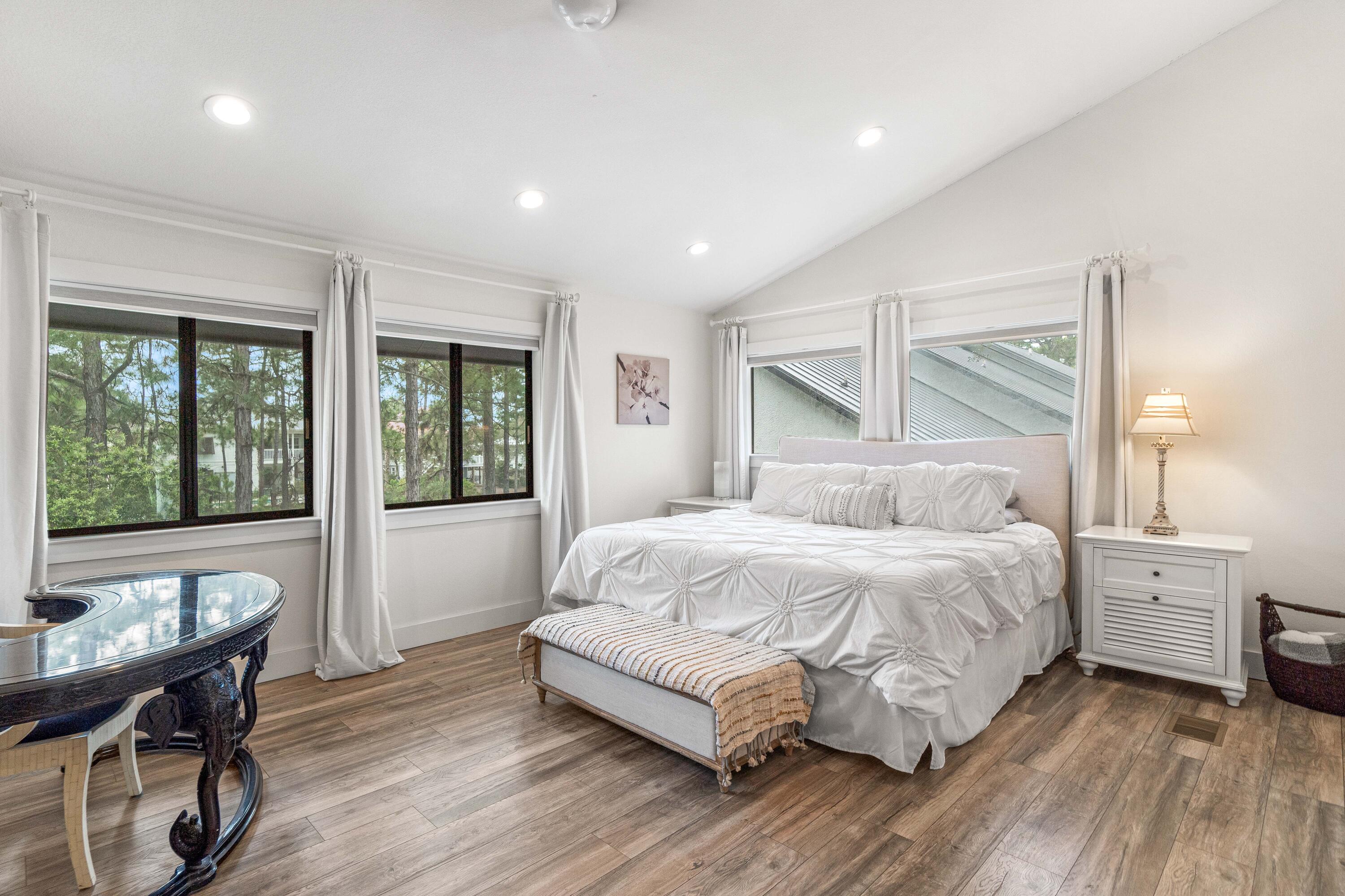 LAKEWOOD OF SEAGROVE BEACH - Residential